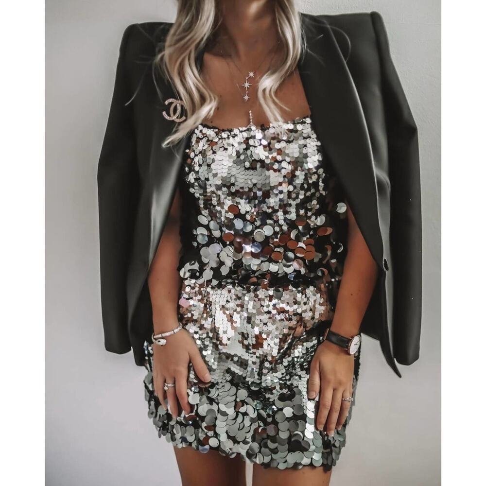 ZARA BLOGGER FAVORITE SEQUIN MINI DRESS SILVER